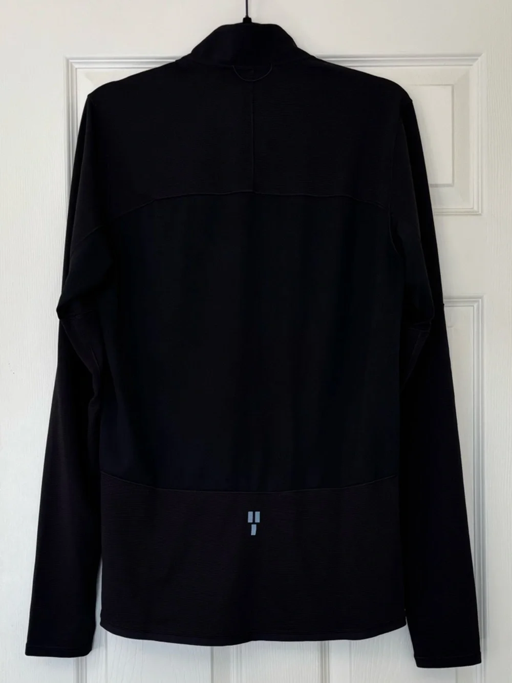 The North Face Men's Sunriser 1/4 Zip Slim Fit Long Sleeve Shirt